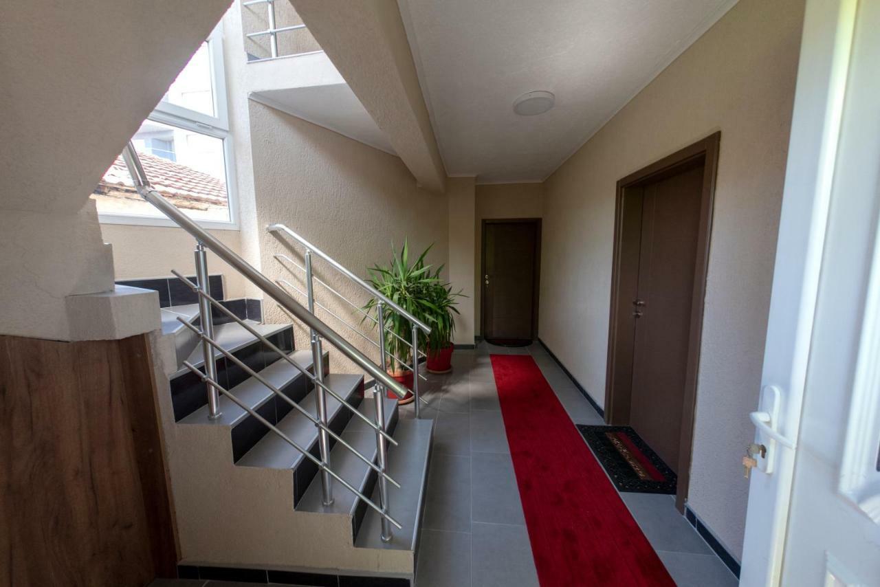 Dionis Rooms & Apartments Prilep Zewnętrze zdjęcie