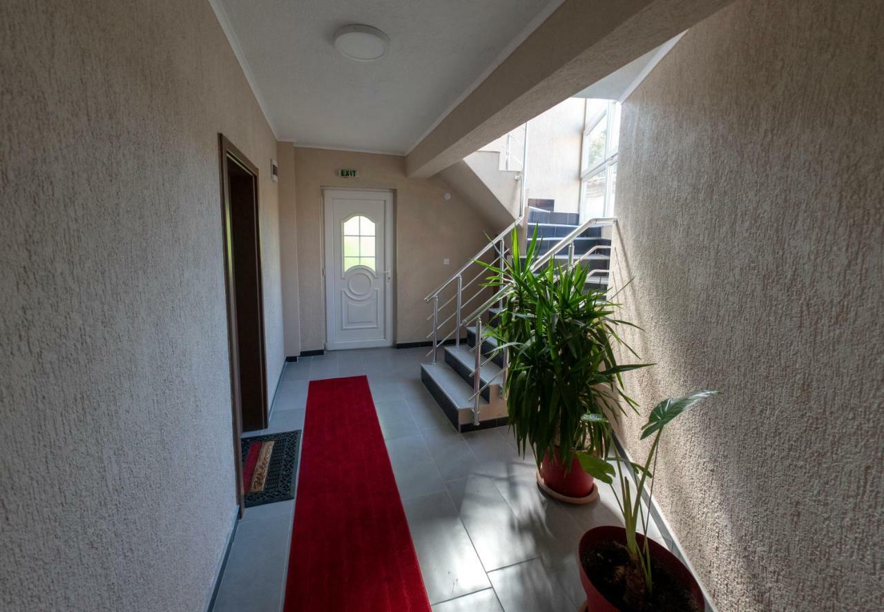 Dionis Rooms & Apartments Prilep Zewnętrze zdjęcie