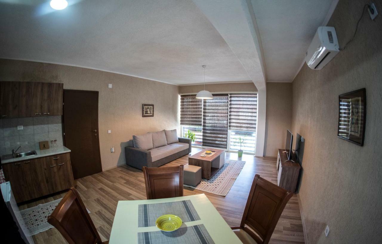 Dionis Rooms & Apartments Prilep Zewnętrze zdjęcie